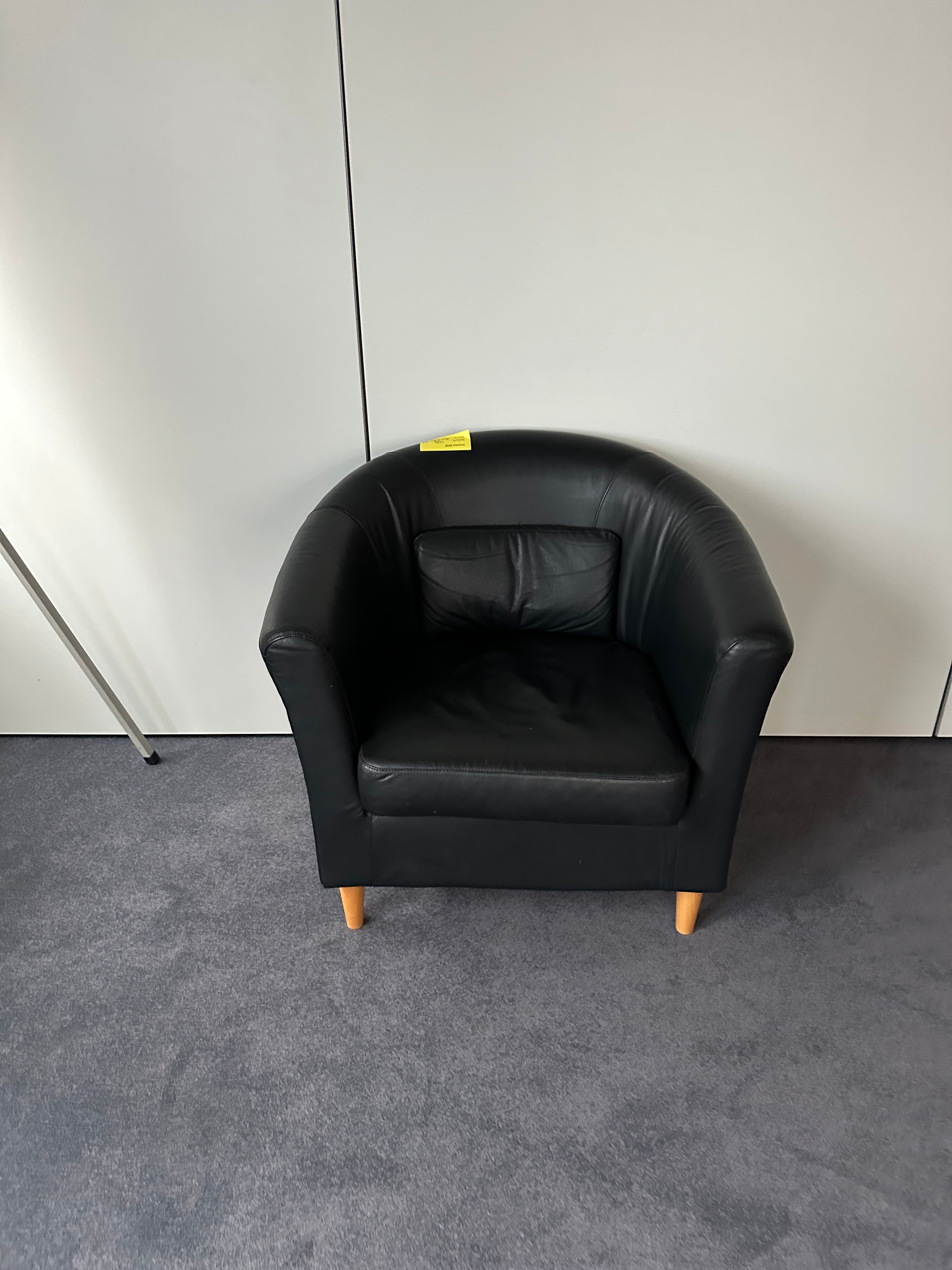 Couch/Sessel/Cocktailsessel Birela/Ikea – Büromöbel Simon